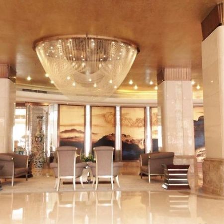 Yunheng Hotel Neijiang Экстерьер фото
