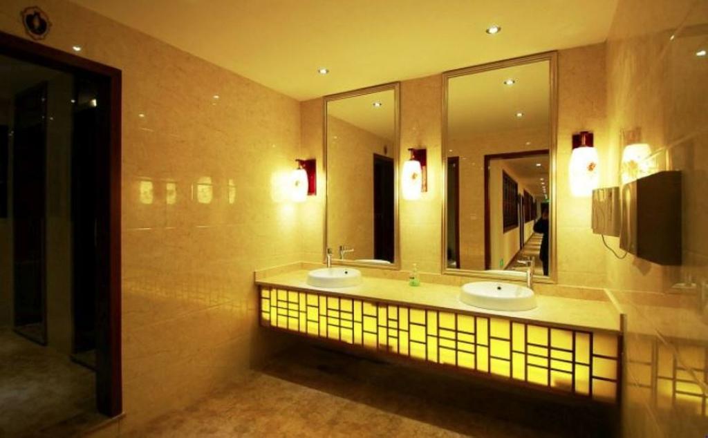 Yunheng Hotel Neijiang Экстерьер фото