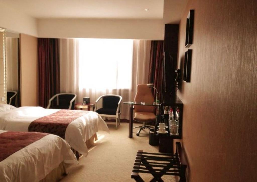 Yunheng Hotel Neijiang Экстерьер фото