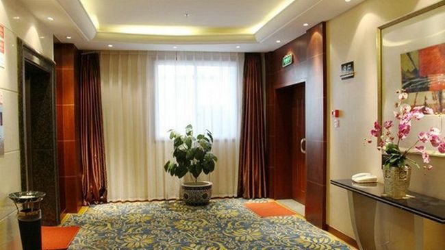 Yunheng Hotel Neijiang Экстерьер фото