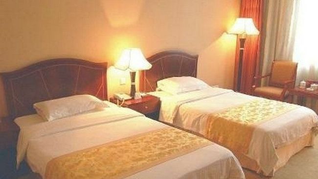 Yunheng Hotel Neijiang Номер фото